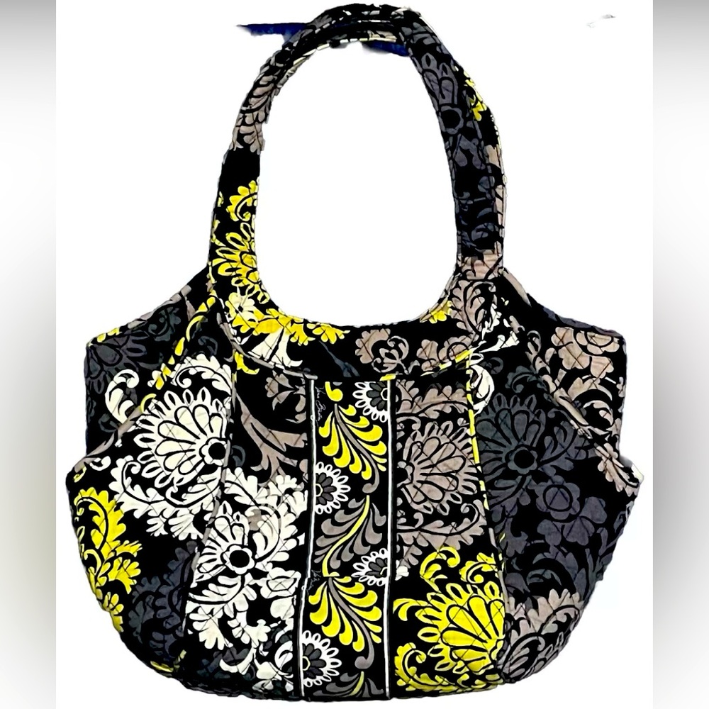 Vera Bradley Handbag Pre-owned, Very well taken care of in excellent condition.